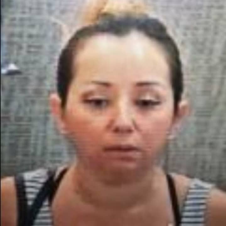 Police issued an alert for a woman wanted for stealing from Kohl&#x27;s in Bay Shore.