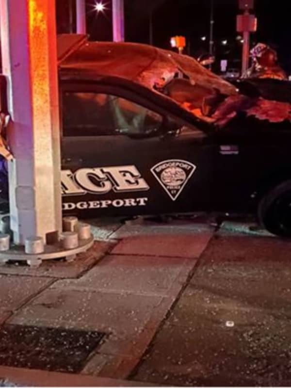 Bridgeport Police Officer Injured In Crash On Way To Call, Police Say