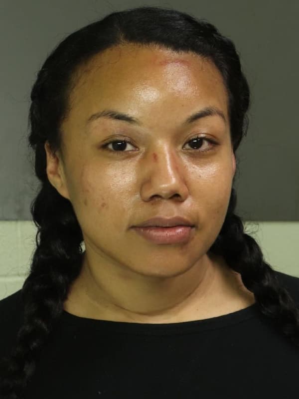 Newark Woman Stabs Victim In Face During Argument, Authorities Say