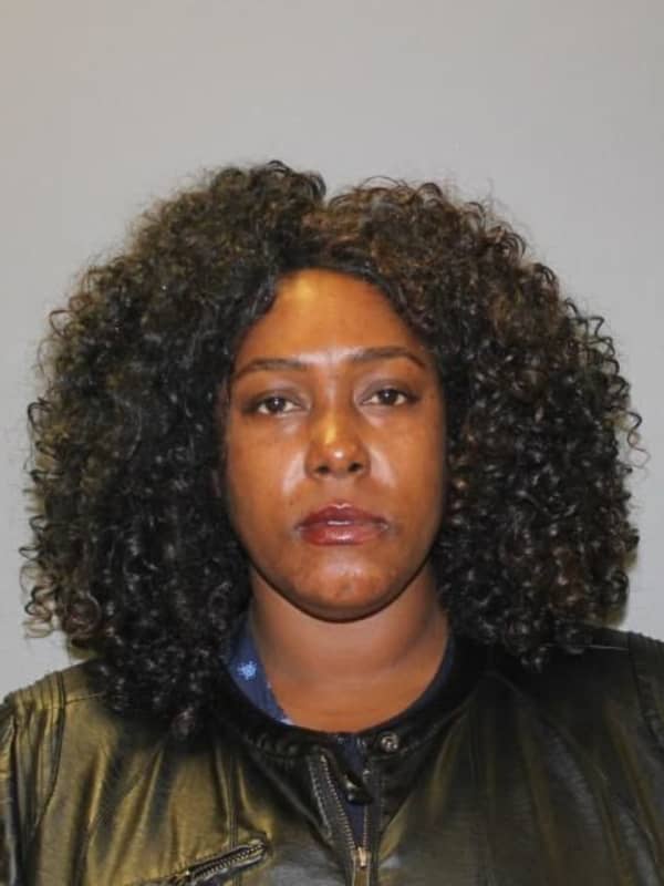 Woman, 40, Charged With Assaulting Teen On CT Transit Bus
