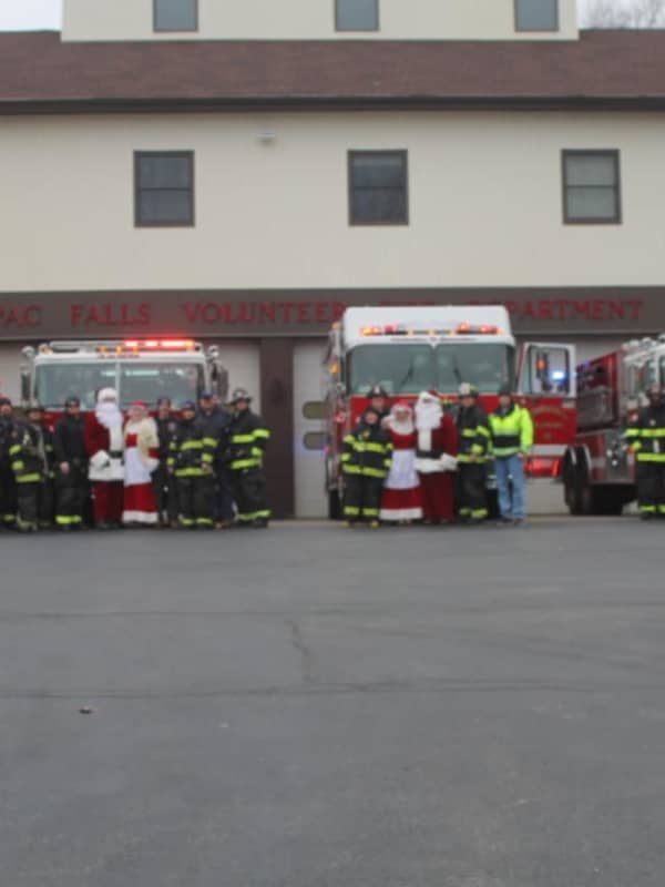 Mahopac Falls Volunteer FD Gets In Candy Cane Run Before Snow Arrives