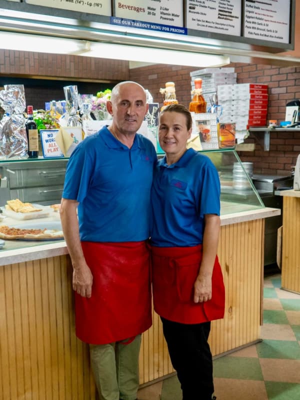 Popular Pair Retiring After 32 Years Running Highly-Rated Pizzeria In Dutchess County