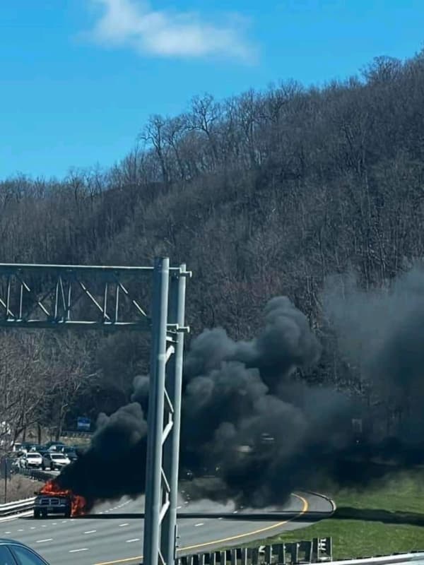Truck Bursts Into Flames On I-80: Allamuchy FD