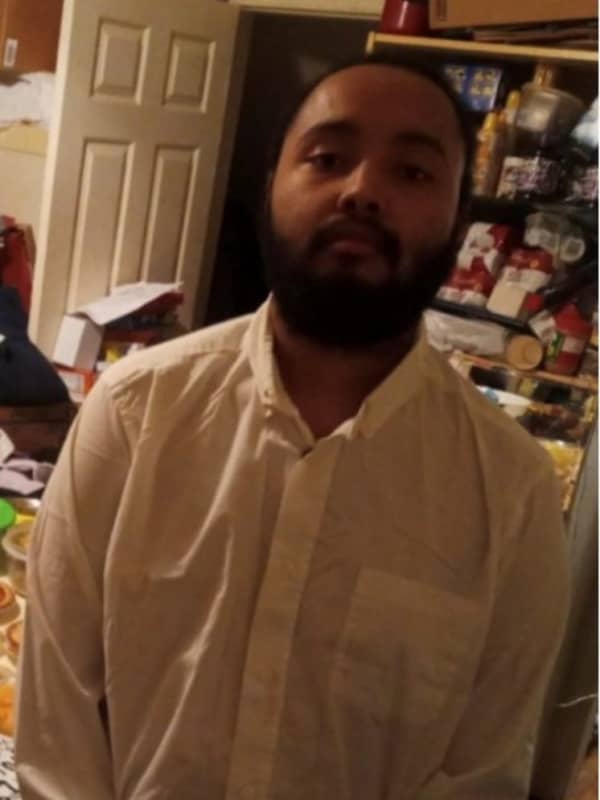 Police In CT Searching For Missing 22-Year-Old Man