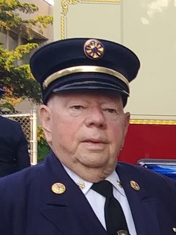 Businessman, Former Fire Chief, Mount Kisco Citizen Of Year, William A. Stewart Dies At 86