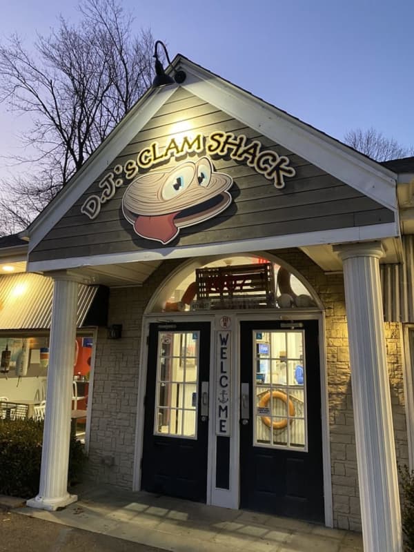 Popular Restaurant Opens Brand-New Long Island Location In Suffolk