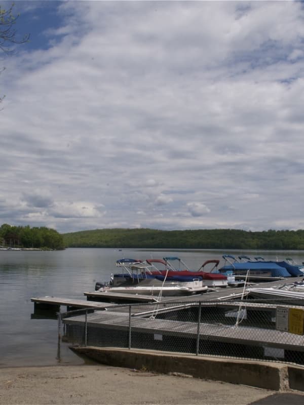 Massive Search For Teen Swimmer Who Went Missing In Candlewood Lake