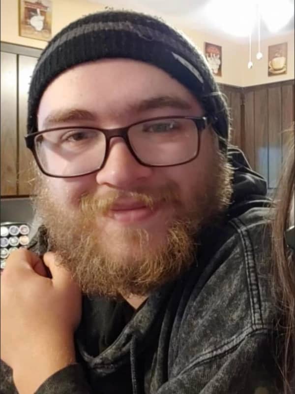 Police Ask Public For Help Locating Missing Naugatuck Man