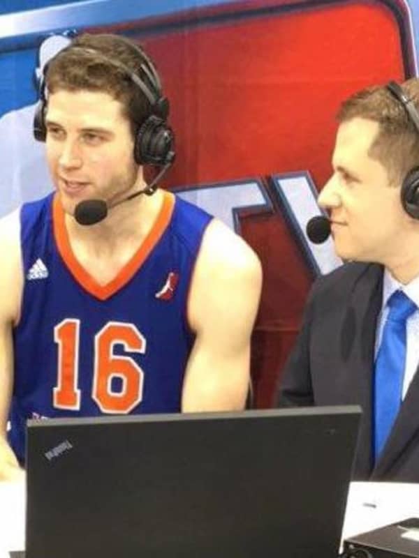 Sports Broadcaster David Resnick Goes From New Ro To Westchester Knicks