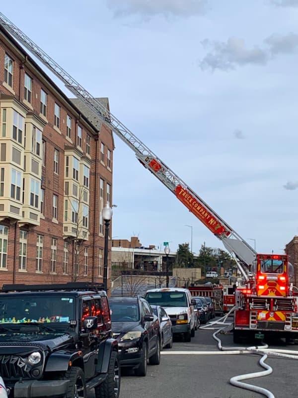 Barricaded Person Set Fire In Southeast DC Apartment Building During Standoff (DEVELOPING)
