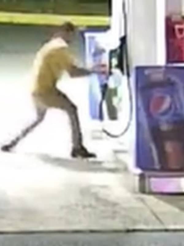 VIDEO: Vandal Smashes Up Every Pump At Fredericksburg BP Station