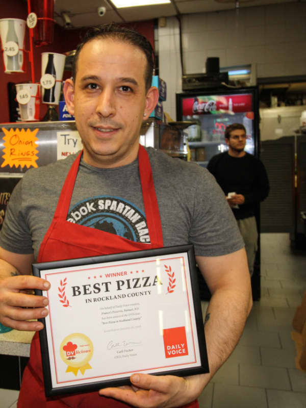 Francos In Nanuet Is Awarded DVlicious Certificate For Best Pizza