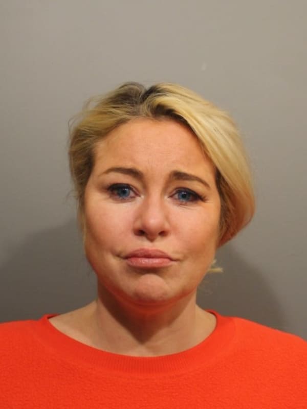 Ridgefield Woman Charged With DUI, Operating Without License At School In Wilton