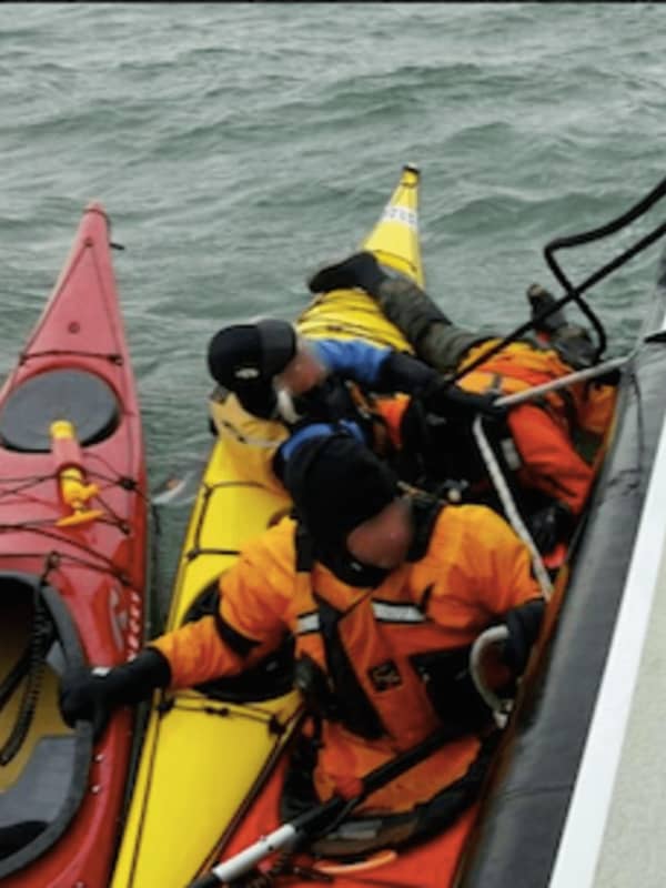 Police Rescue Kayaker Who Fell Out of Kayak In Long Island Sound