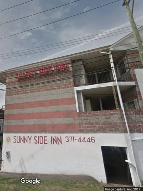 Man Found Shot To Death In Bridgeport Motel