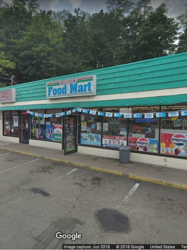 Suspect On Loose After Violent Armed Robbery At Food Mart In Rockland