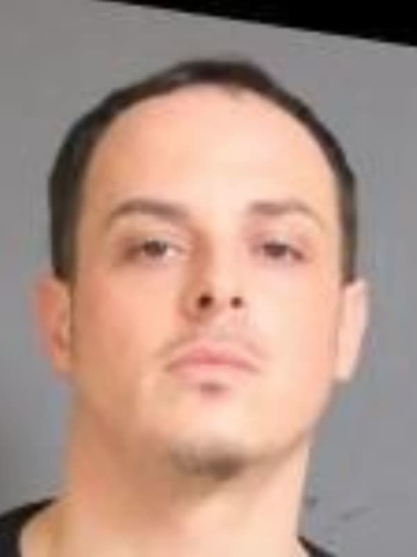 Yonkers Man Driving Drunk With Child Crashes Off Highway Into Guardrail