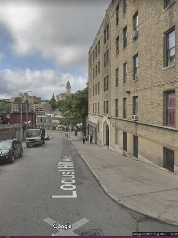 Three Suspects On Loose After Man Attacked In Yonkers