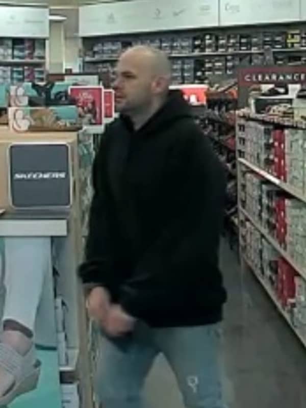 Know Him Or This Minivan? Man Accused Of Stealing From Montauk Highway Store