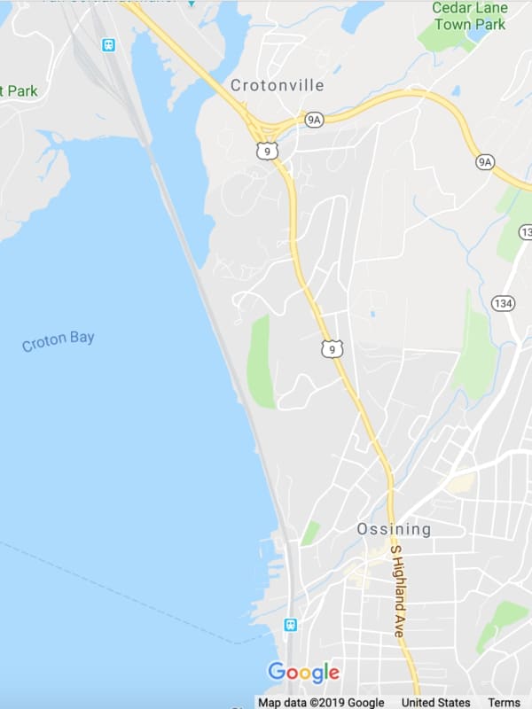 Man, 44, Killed In One-Car Crash At Route 9/Route 9A Merger In Ossining