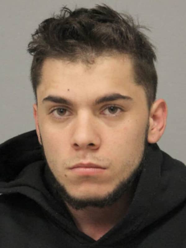 Nassau County Man Wanted For Violating Probation