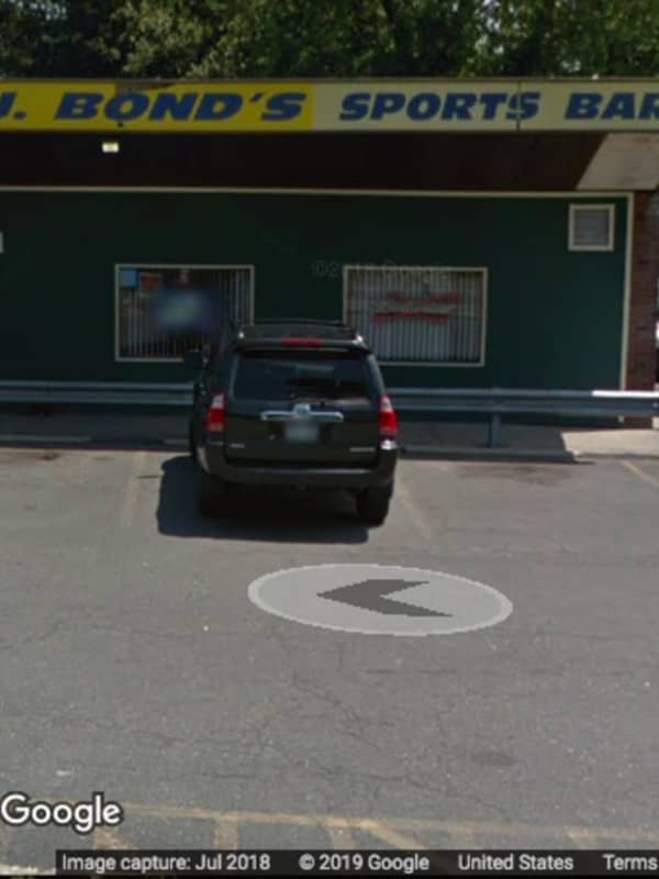 Man Shot Outside Long Island Bar