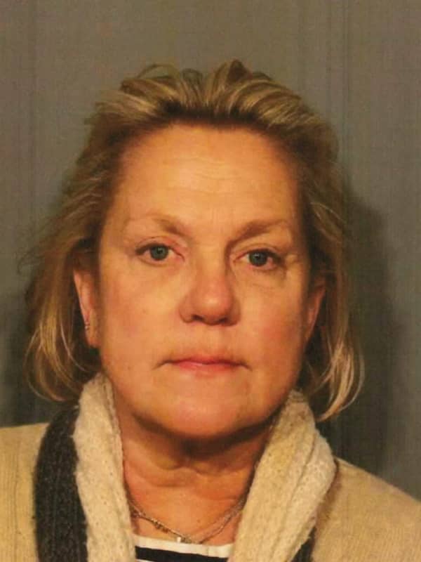 Woman Faces DUI Charge After New Canaan Crash