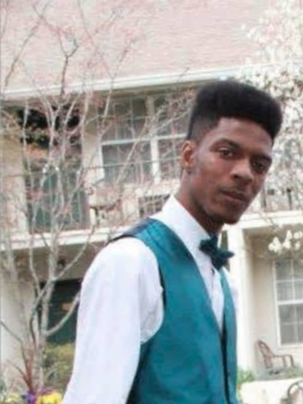 Police Seek Gunman Who Killed 25-Year-Old Newark Man In Park