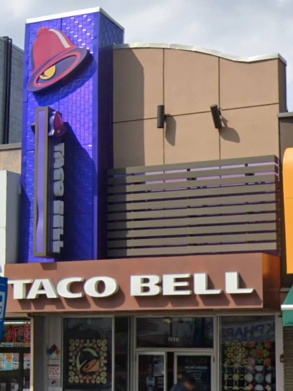 Jersey City Taco Bell Customer Flashes Taser During Face Mask Dispute