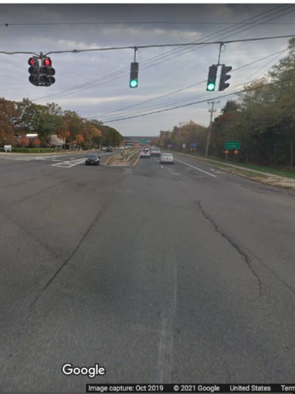 Man Killed In Crash At Busy Suffolk County Intersection