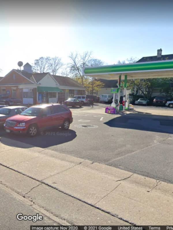 Store Clerk From Westchester Accused Of Selling Tobacco, E-Liquid Nicotine To Underaged Person