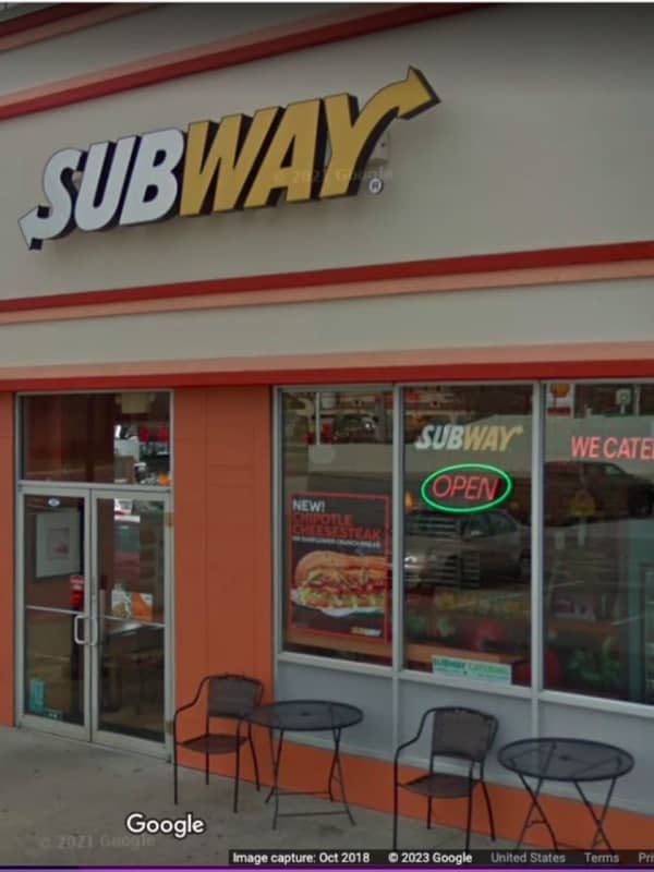 Subway Shop Armed Robbery: Suspect On Run After Incident On Long Island