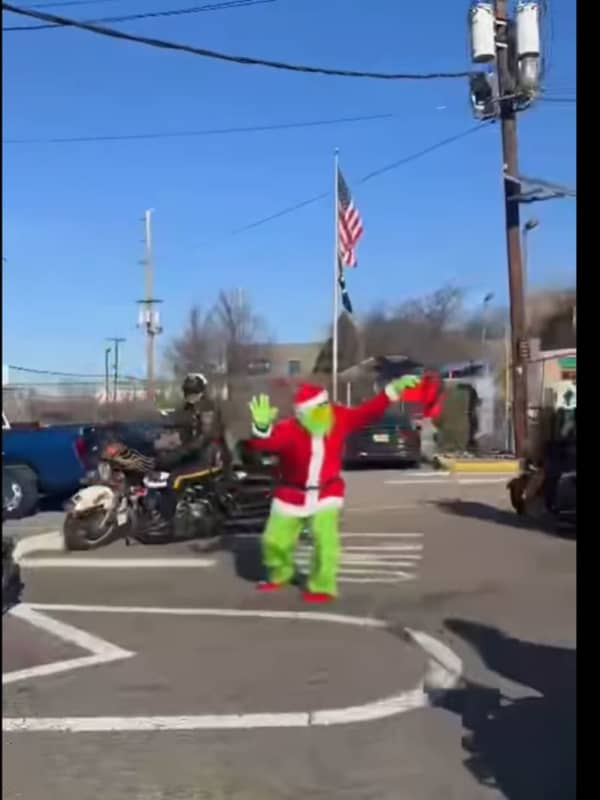 Grinch Steals From Santa In North Bergen Amid Holiday Crime Spree (VIDEO)