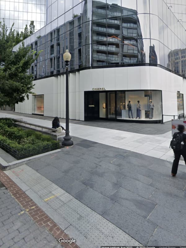 Fire Extinguisher Used During Smash-Grab Robbery At Chanel Store In Downtown DC (UPDATED)