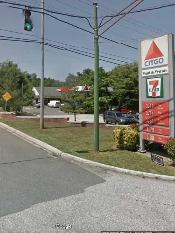 Armed Robbers Targeting Anne Arundel Gas Station At Large, Police Say