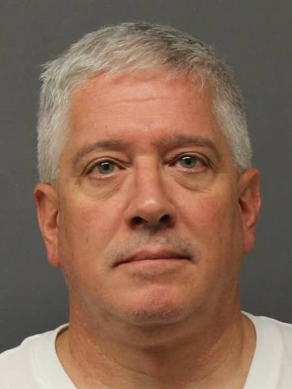 Prosecutor: New Milford Firefighting Vet Got Underage Girls To Have Sex Chats, Send Nude Pics