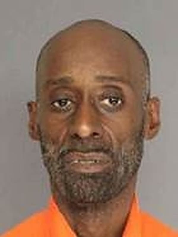 SEEN HIM? Newark Police Seek Man Accused Of Stealing 4 Laptops, iPad, TV