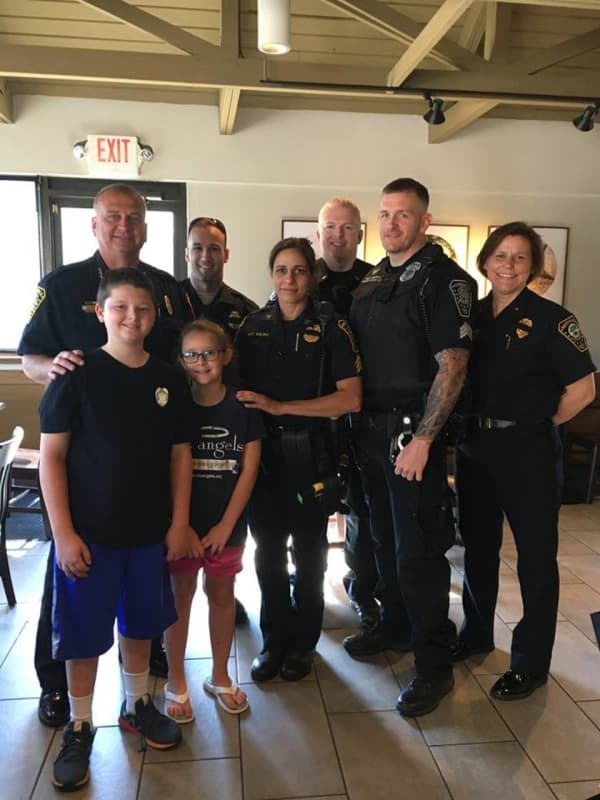 Coffee With A Cop Visits Norwalk Starbucks
