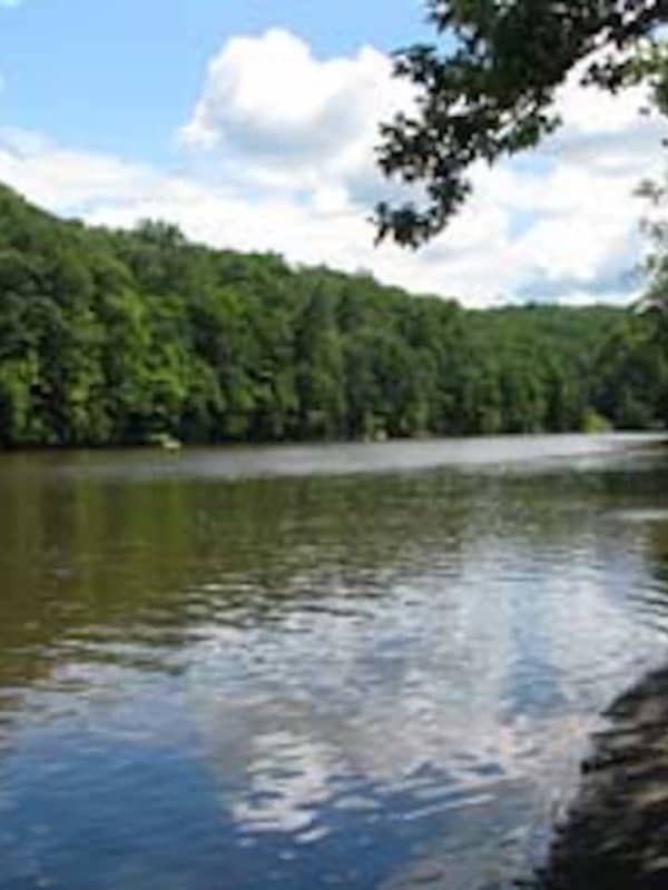 17-Year-Old Drowns While Swimming In Hudson Valley Lake