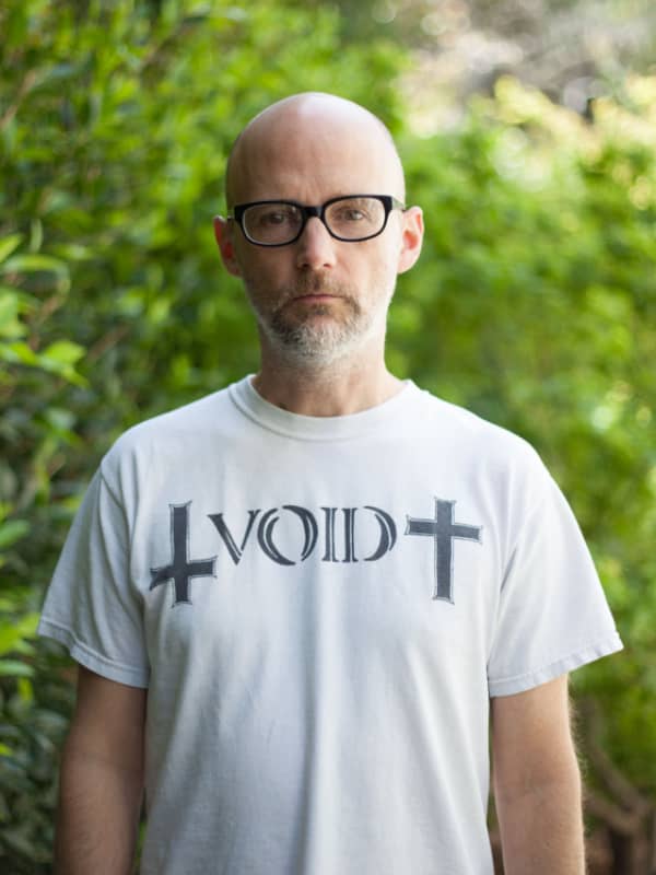 Moby Signs Books At Stamford's Franklin Street Works