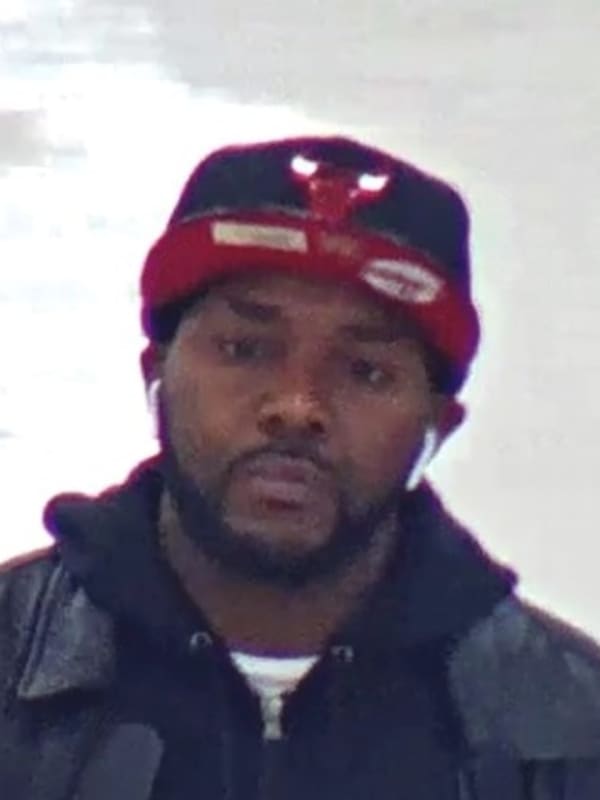 Man Wanted For Using Stolen Credit Card At Long Island Store