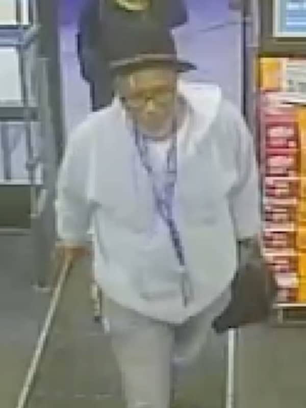 Man Wanted For Stealing $630 Worth Of Merchandise From Long Island Walgreens