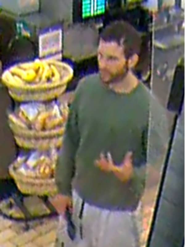 Man Wanted For Using Stolen Credit Cards At Long Island Stores, Police Say