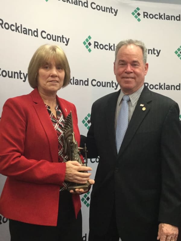 Senior Chief Mary Cavanagh Named Rockland Female Veteran Of Year