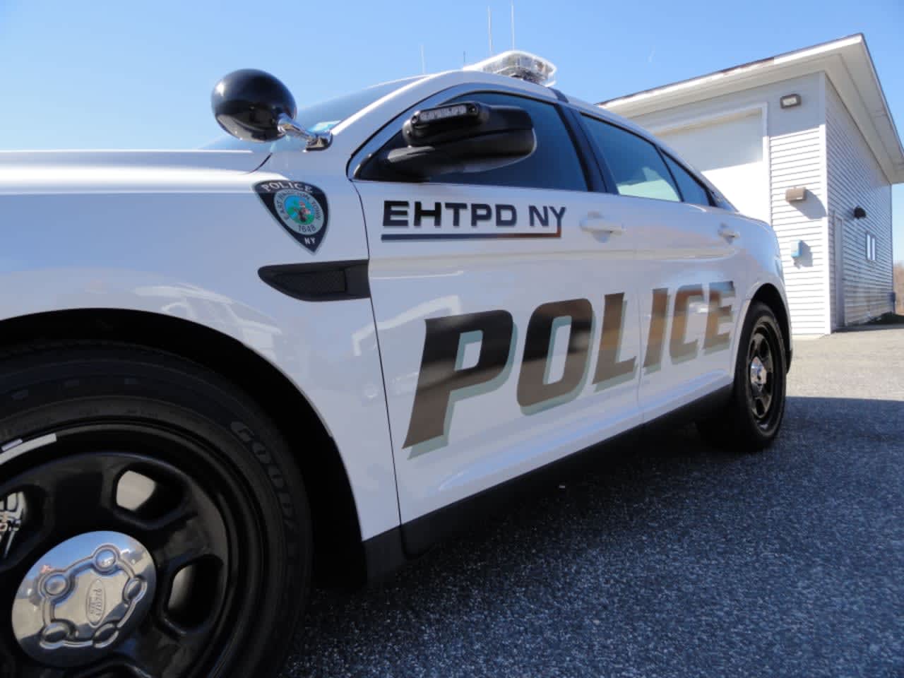 An East Hampton man was arrested for allegedly kidnapping and robbing a woman at gunpoint.