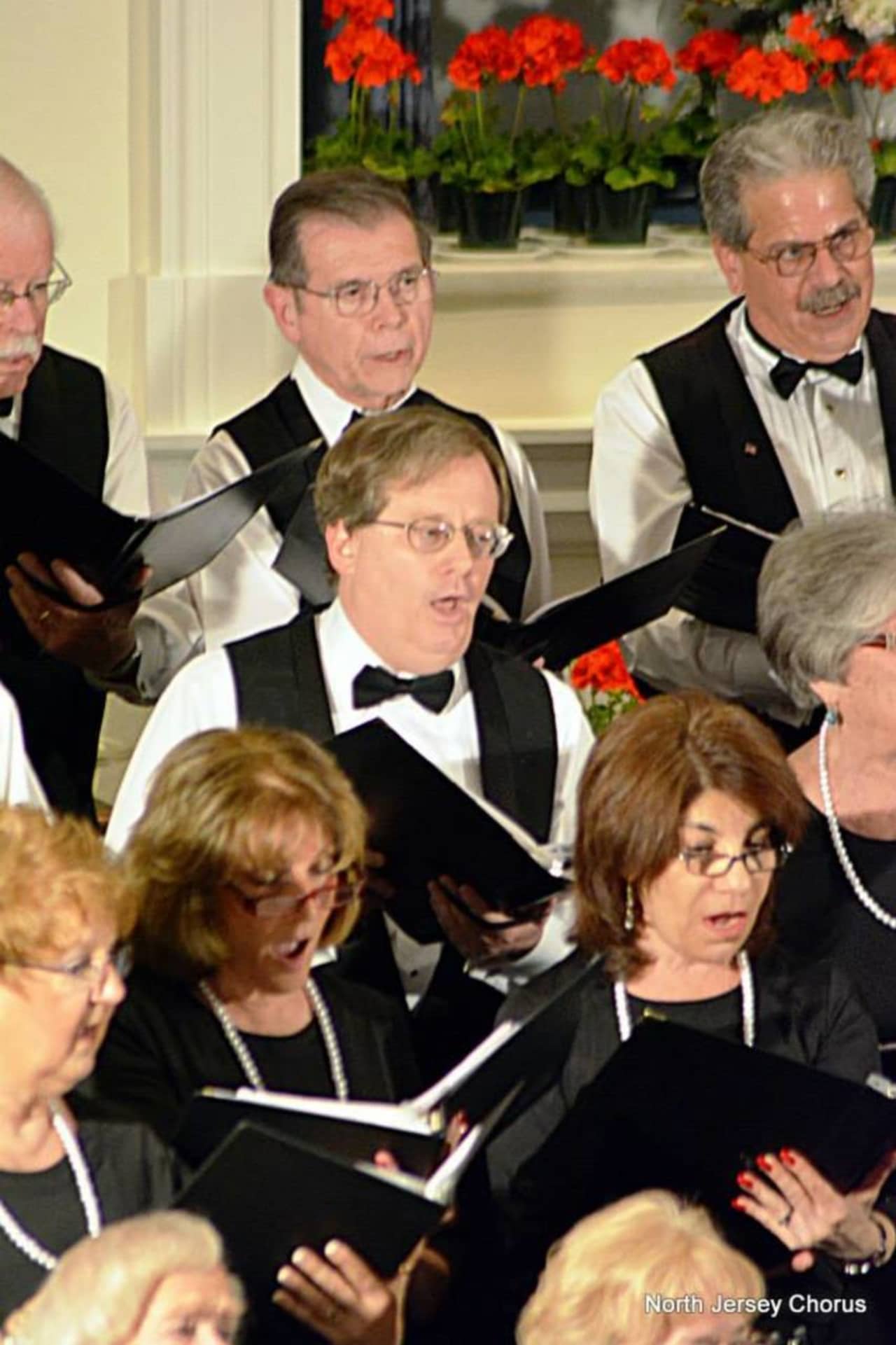 The North Jersey Chorus' holiday performance will benefit a music scholarship fund.