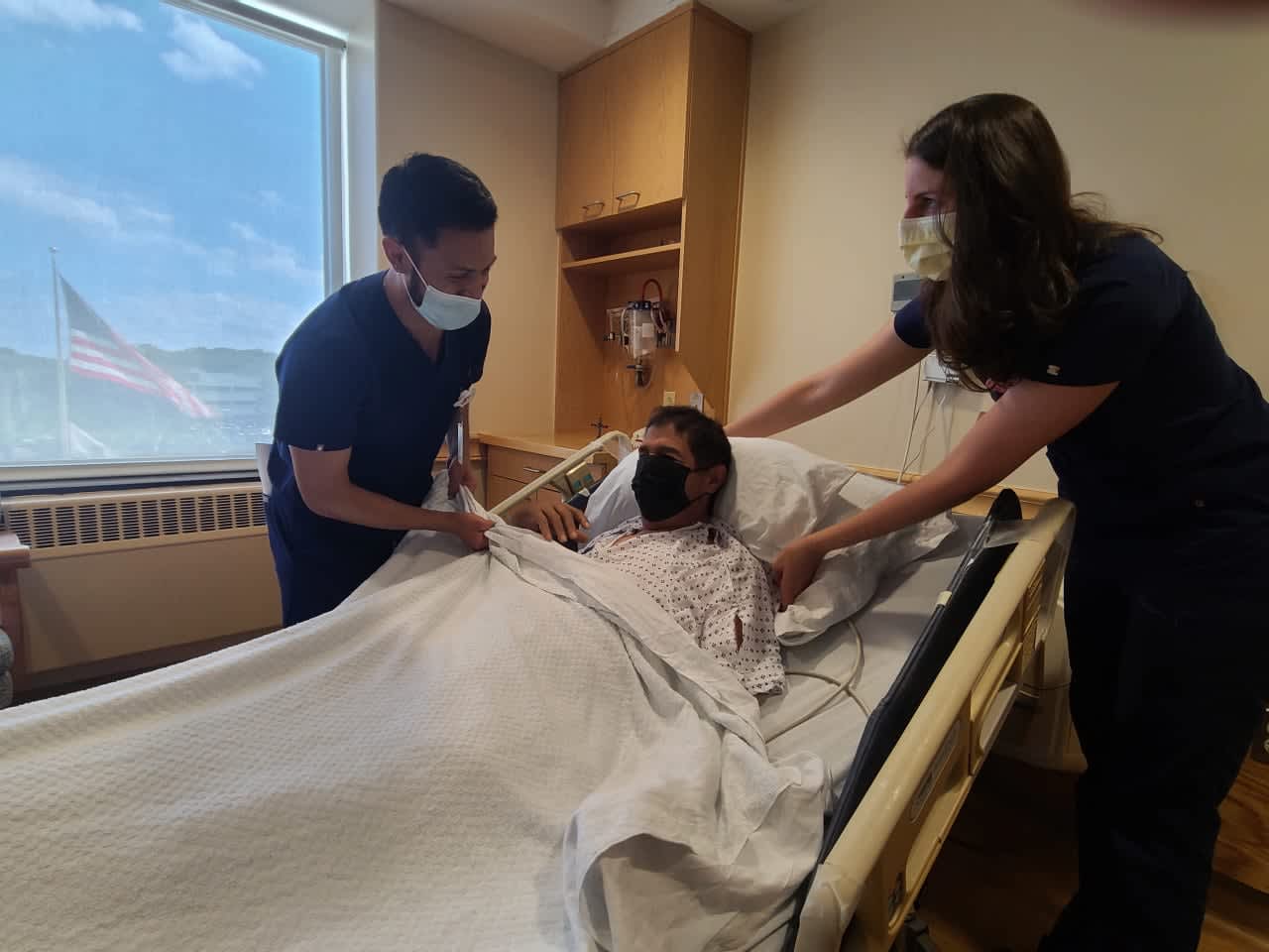 Jimmy D. acted FAST and is now on his way to a full recovery.

Pictured: Jimmy D., stroke patient, Yonkers; Stefania Perez, Clinical Nurse Manager (R); Jesse Alcantara, Assistant Clinical Nurse Manager (L)