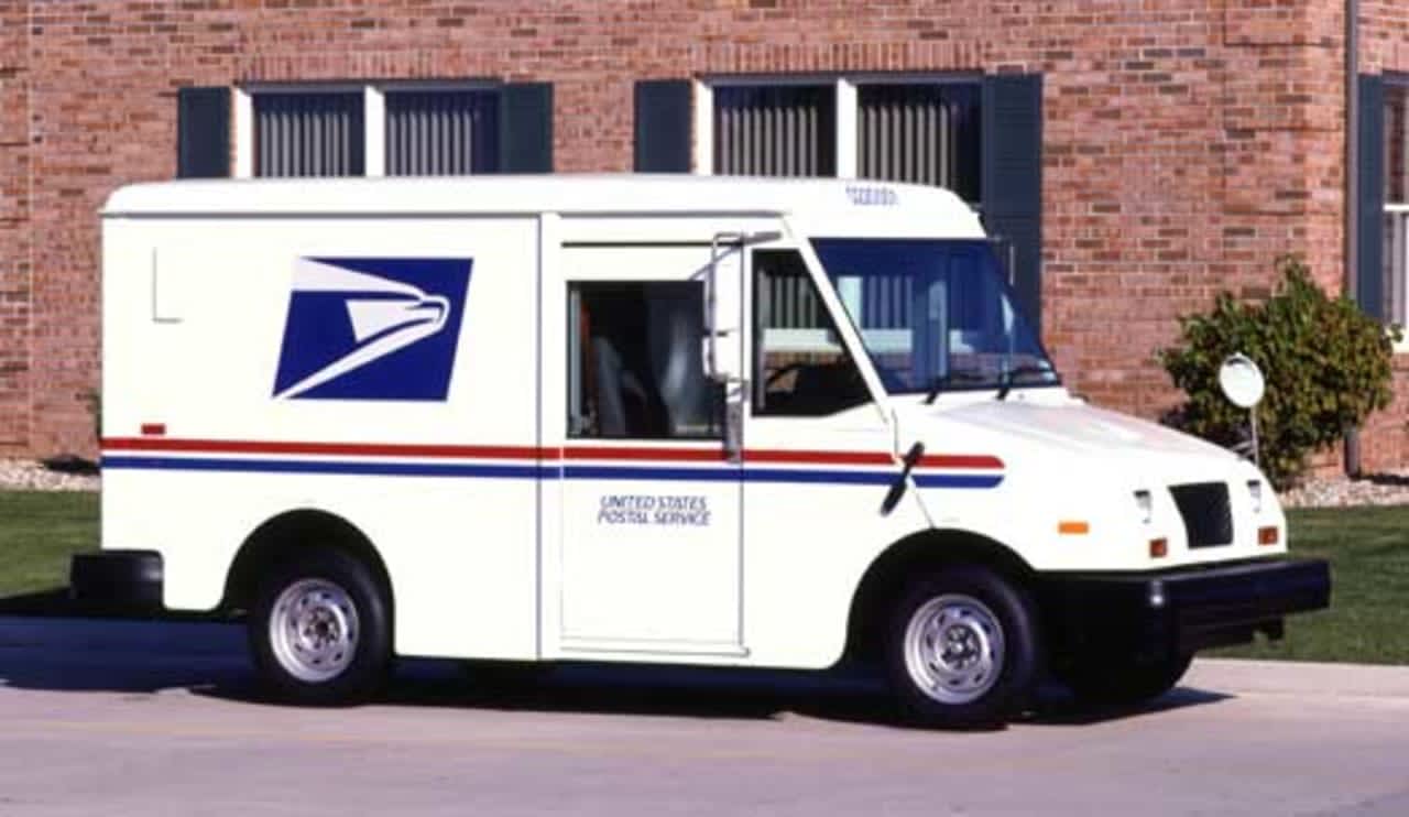 A mail carrier from Bloomfield has pleaded guilty to stealing credit cards from the mail