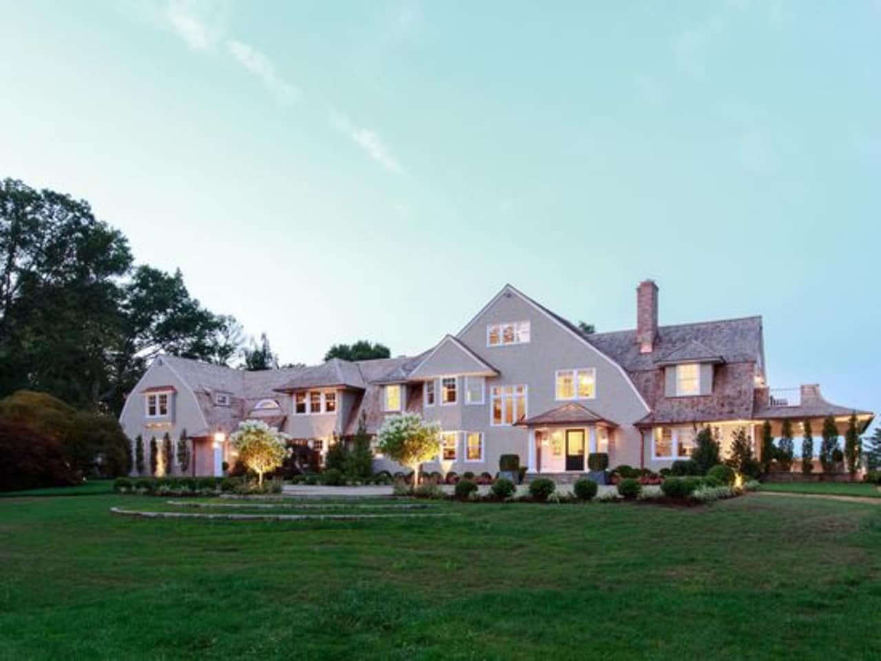 An estate in New Canaan recently sold for $6.1 million.