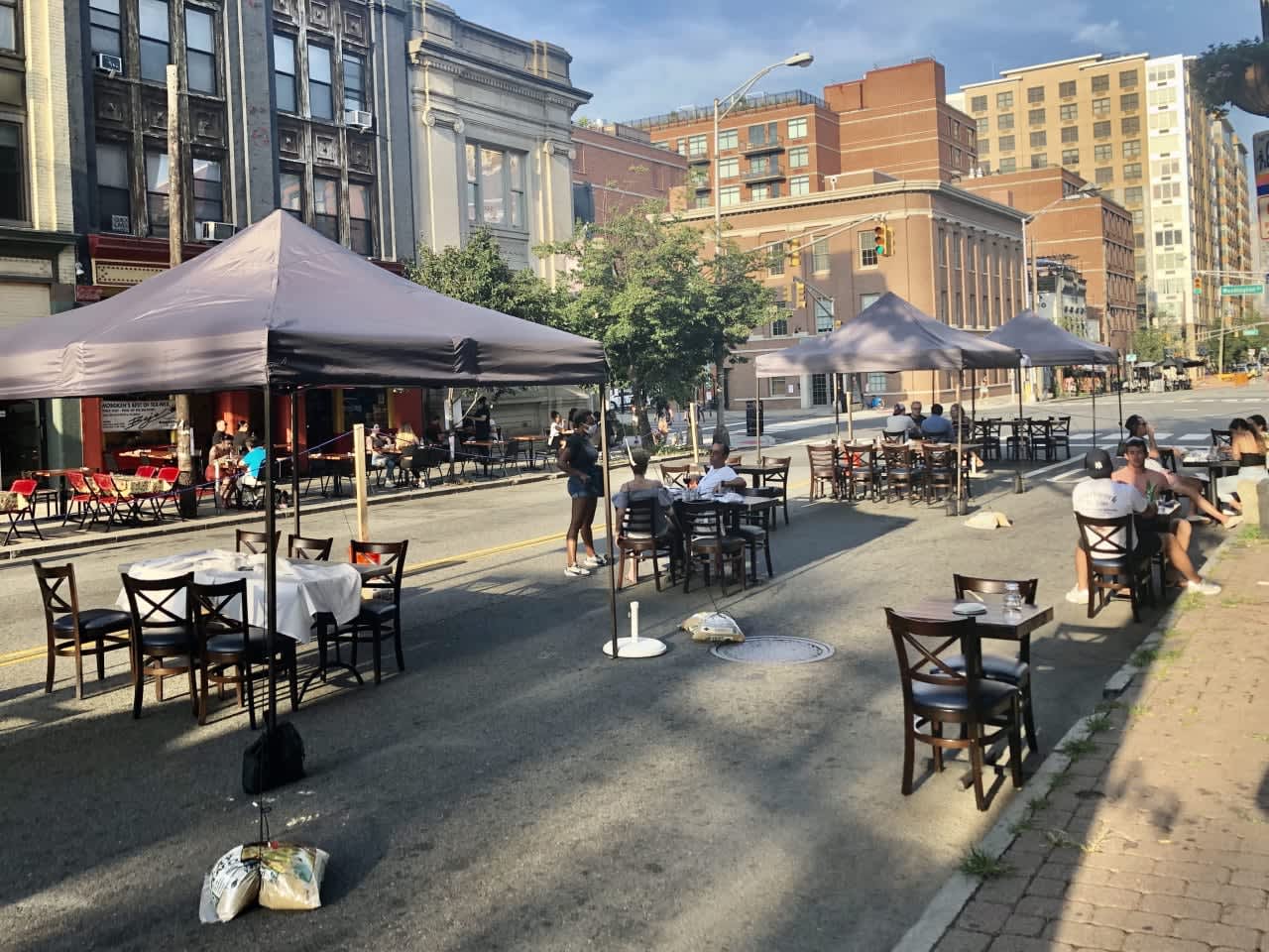Expanded outdoor dining on 14th Street.